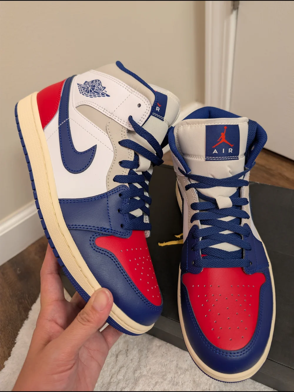 Jordan Air Jordan 1 Mid White Blue Red